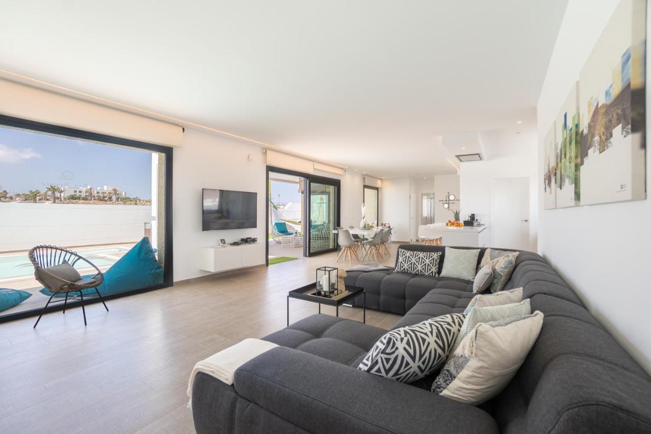 Sea Breeze Villas Lapa And Claca ปลายาบลังกา ภายนอก รูปภาพ